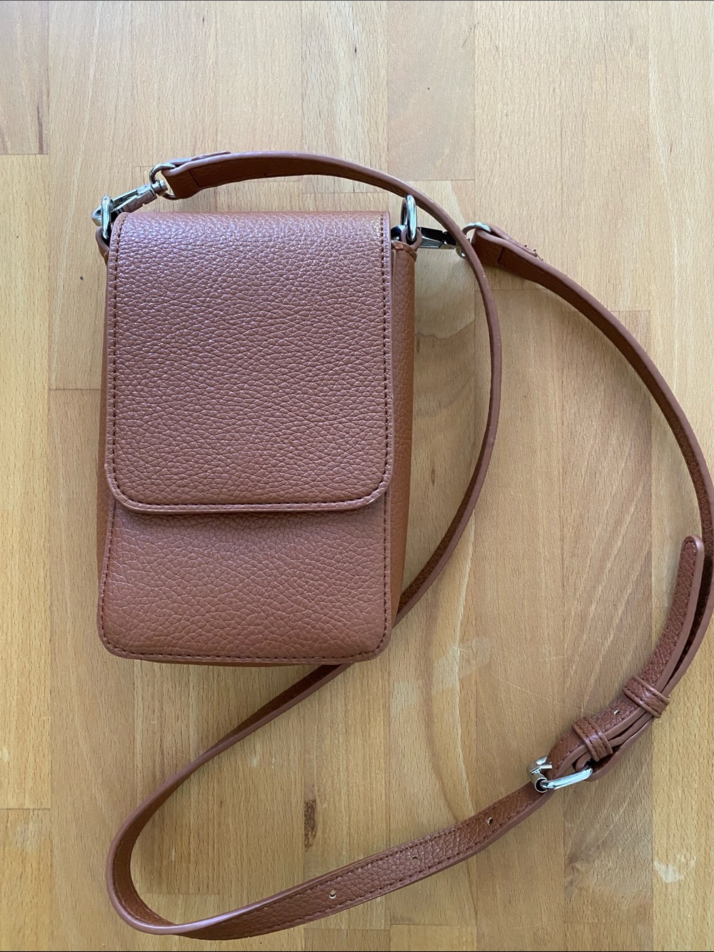 Compact Brown Crossbody Phone Bag with Adjustable Strap